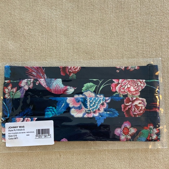 Johnny Was Accessories - JOHNNY WAS Mask 😷 Multi-Color 1 SZ; New